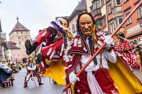 The highlight of the Swabian-Alemannic carnival is the fool's jump in Rottweil. Around 4000 fools