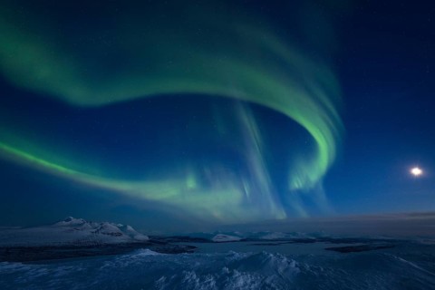 Northern Lights (Aurora borealis) over Lake Akkajaure and the Akkamassif, Stora Sjöfallet National