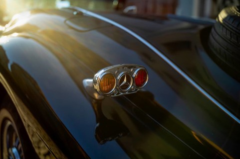 Close-up of rear light indicator with Mercedes logo Vintage Mercedes-Benz 500 K Special Roadster