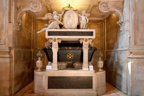 Estrela Basilica and Convent of the Most Sacred Heart of Jesus, Queen Maria I of Portugal Tomb,
