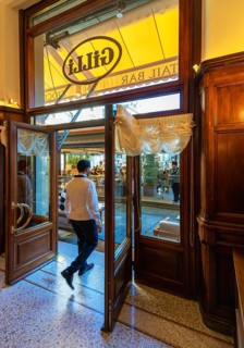 Gilli Italian Bar and Restaurant on Piazza della Repubblica, Florence, Italy