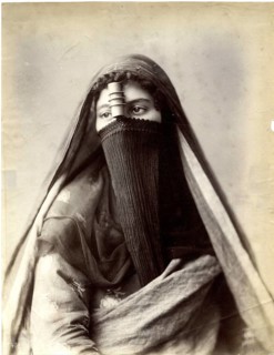 Berberine, Egypt, Ottoman Empire, tradition, ethnic, portrait of a mysterious woman wearing a