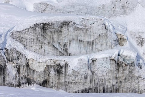 Heuglinbreen, retreating tributary glacier to Hayesbreen at Mohnbukta, bay at western shore of