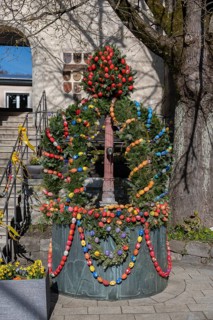 Easter Fountain, Tradition in Franconia, Kirchrüsselbach, Middle Franconia, Bavaria, Germany