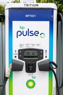 Tritium Veefil-RT 50kW DC rapid electric vehicle (EV) charging station, bp pulse public charging