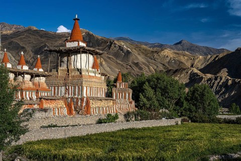 Buddhist stupas, including choirs, tangge, mustang, upper mustang, former kingdom, Himalayas, Nepal