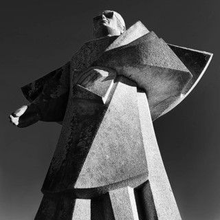 Statue by Arlindo Rocha for D. António Ferreira Gomes, who was bishop of Porto from 1952 to 1982,