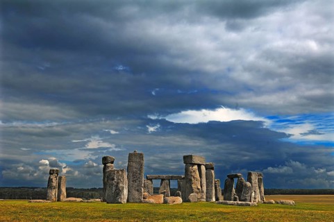 Stonehenge, ca. 3000 BC, megalithic structure of the Neolithic period, Wiltshire, southwest