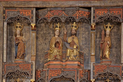 Late Gothic high altar built in 1476, coronation of Mary and Jesus as king, crown, winged altar,