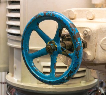 Detailed photos from the engine room of the former freighter Cap San Diego, museum ship in the Port