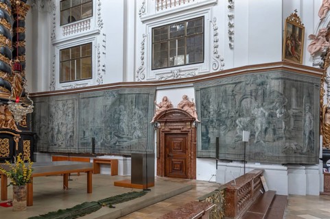 Interior of the parish church of the Assumption of Mary, on the right are fasting hangings on