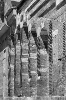 Detailed view of the masonry of the Congress Hall in the courtyard, unfinished National Socialist