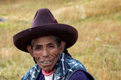 Portrait of elderly woman, Julia Sallo, 73 years old, Quechua ethnic group, Cinchero, Urubamba