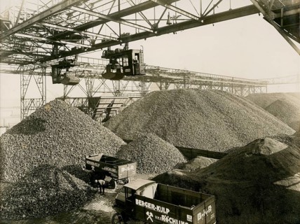 Berlin, Westhafen, Moabit, coal piles, coke, Berger-Kulp Röchling, Huttenstraße, wholesale, fuel,