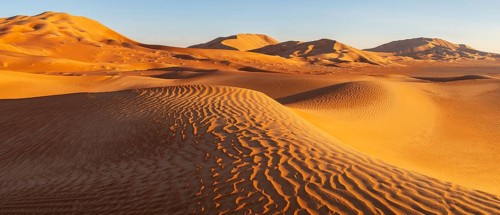 Sand dunes in the Rhub al Khali desert, empty quarter, largest sandy desert in the world, Oman