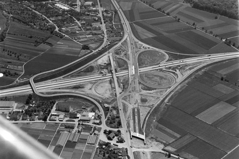 Historical aerial view of the new Stuttgart North motorway junction, Zuffenhausen, Stuttgart,