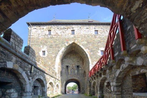 Inner Ponttor built 14th century, with portcullis, passageway, city tower, city gate, old town,