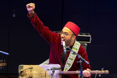 Mohcine Ramdan, vocals, bendir, gembri, 8JISR (Bridge), world music, Morocco, Young euro Classic,