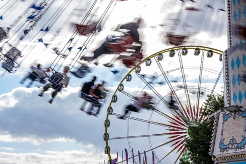 Chairoplane Königliche Wellenflug, Rheinkirmes in den Rheinwiesen in Düsseldorf-Oberkassel, North