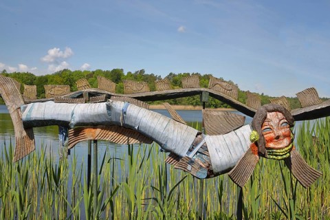 Sculpture by Tony Torrilhon 2008, floating laughing, cheerful mermaid, face, hair, mermaid, modern