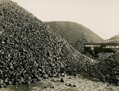 Berlin, Westhafen, Moabit, coal heaps, coke, Berger-Kulp Röchling, Huttenstraße, wholesale, fuel,