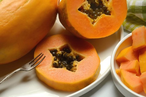 Pawpaw, split fruit, papaya slice, carica papaya