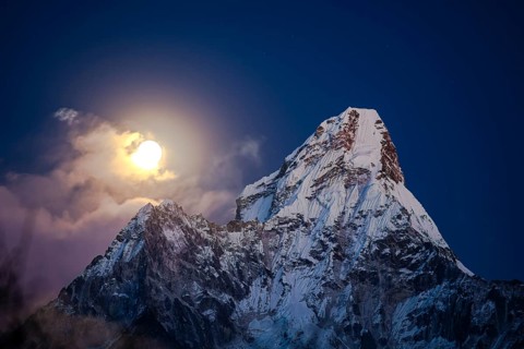 Ama Dablam, 6, 812 m, in the evening light, with the moon (the Matterhorn of Nepal), Mahalangur