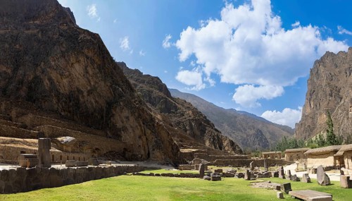 Sacred Valley, Peru, Cusco, Ollantaytambo Inca archaeological site and an indigenous town with