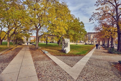 Platz der Einheit park, trees, autumn leaves, autumn leaves, lawn, paths, general architecture,