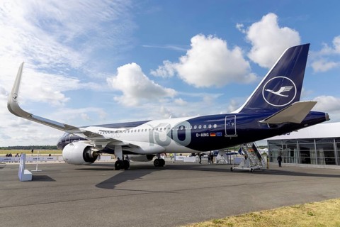 Airbus A320neo featuring a special livery to mark Lufthansa's 100th anniversary – International