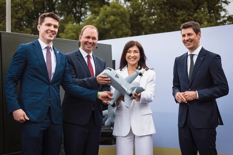 Katherina Reiche accompanying the Chancellor on a tour of the ILA (International Aerospace