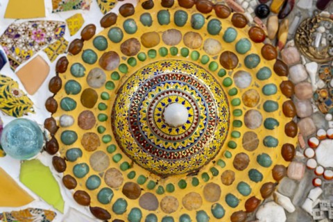 Main chedi (Phra That) decorated with over 5 million colourful mosaic stones and ceramic pieces,
