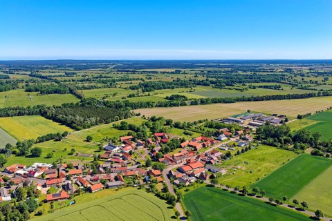 Mannhausen, a district of the municipality of Calvörde, in the district of Börde in Saxony-Anhalt,