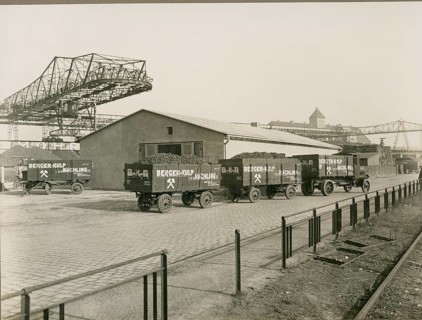 Berlin, Westhafen, Moabit, coal dumps, coke, Berger-Kulp Röchling, Huttenstraße, wholesale, fuel,