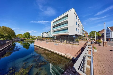 Spoykanal, general development, commercial building, modern architecture, elaya hotel Kleve,