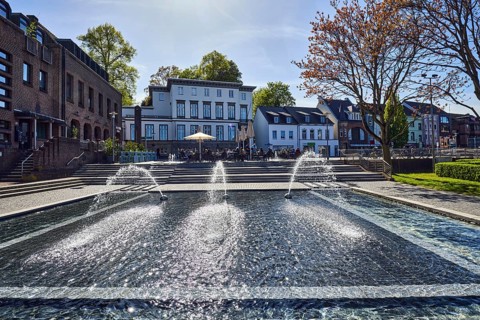 Water features at the town hall, fountain, water basin, general architecture, residential and