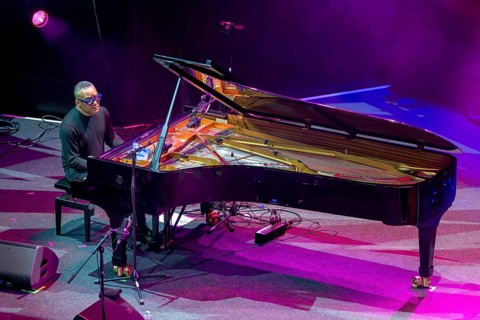 Gonzalo Rubalcaba, jazz pianist, Gonzalo Rubalcaba Quartet, feat. < english>Chris Potter, Larry
