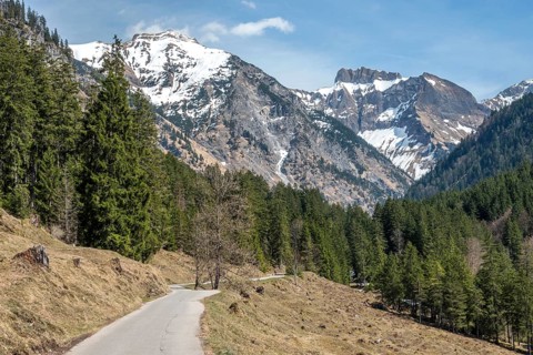 Oytalstraße from Oberstdorf to Oytal with a view from into Oytal behind Kratzer and mountains of
