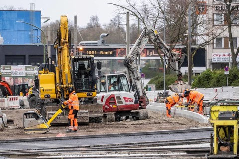 Large construction site in the city center of Essen, the large intersection of Hollesstraße and