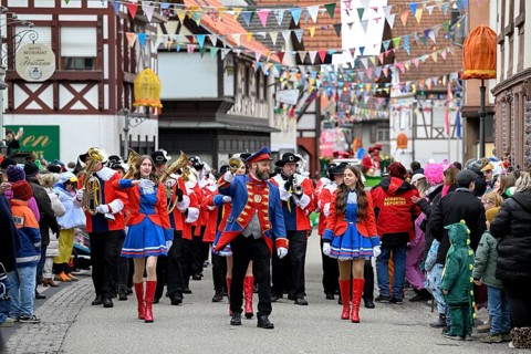 Marching band on the carnival parade, Kappelrodeck, Ortenaukreis, Baden-Württemberg, Germany