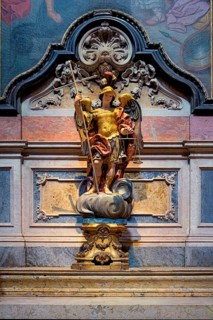 Estrela Basilica and Convent of the Most Sacred Heart of Jesus, Gilded wooden statue representing