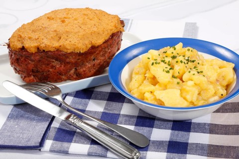 Swabian cuisine, Stuttgarter Leberkäs in a horseradish-mustard coating, Swabian potato salad,
