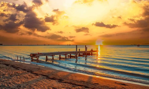 Sunset landscape of West End Beach, Roatan Island. Honduras