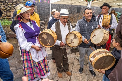 Traditionally dressed elderly musicians during the Bajada in Arure, La Gomera, Canary Islands,