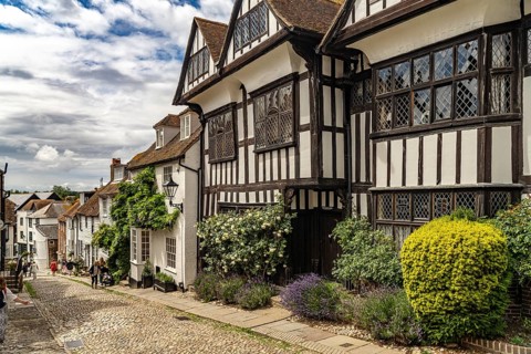 Mermaid Street with cobblestones in the old town centre of Rye, East Sussex, England, Great Britain