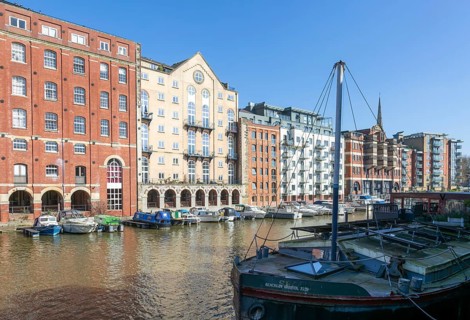 Apartments in converted industrial buildings, Redcliff Quay, Floating Harbour, River Avon, Bristol,