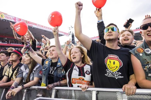 Finch audience live on Finchi's home game tour at the Berlin Stadium at the Alten Försterei on 03