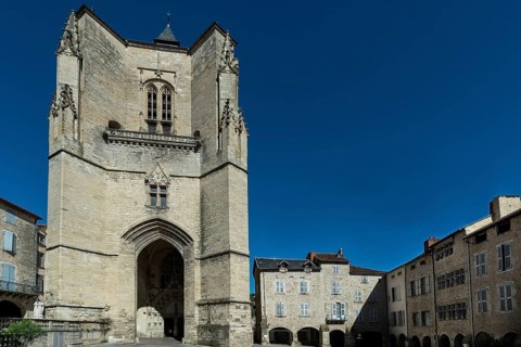 Villefranche de Rouergue. City of Art and History. Collegiale Notre Dame and his bell tower.