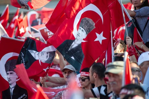 Istanbul, Turkey. 24th July 2016. Supporters of the Turkish Republican People's Party (CHP) with
