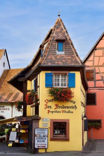 Weingut Joseph Freudenreich, Unterlindenhof, Eguisheim, Haut-Rhin, Alsace, Grand Est, France